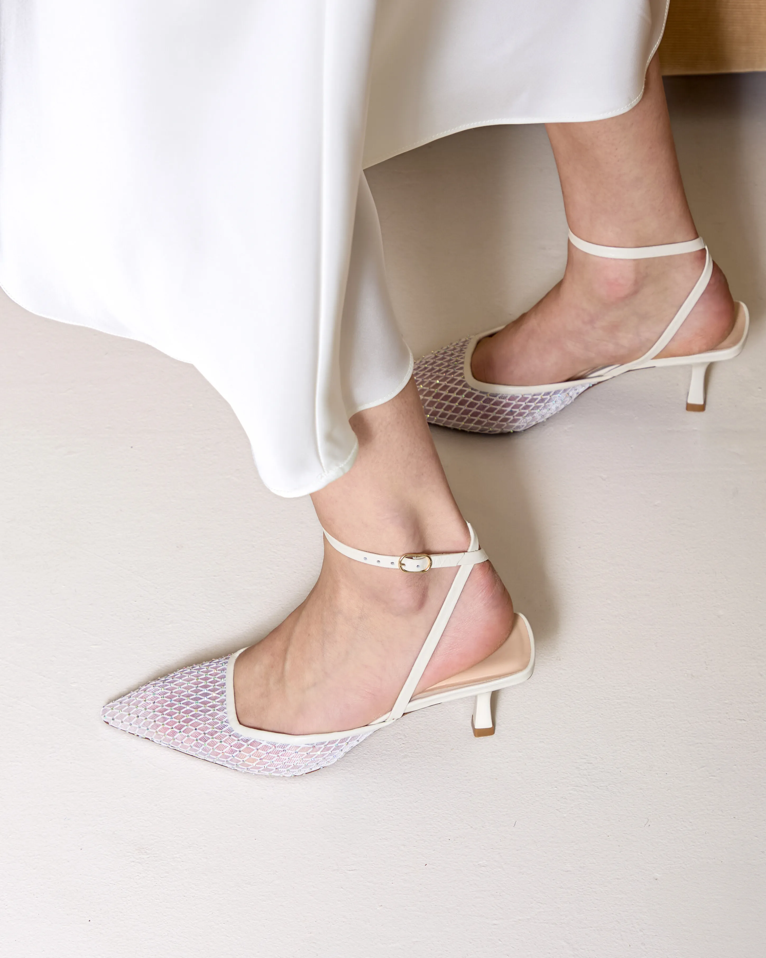 Aster White Mesh